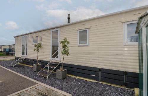 Hayling Island House | Dunlin Walk 13