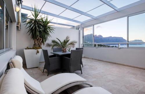 Clifton Villa | Dunmore Skies