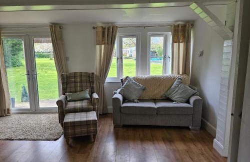 Dunmow House | Dunmow 1-Bed Cabin Sleeps 4 10 mins to Stansted