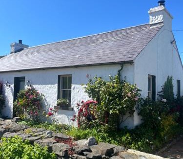 Ballycastle House | Dunnaglea Cottage, Ballintoy
