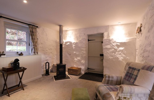 Lewiston Cottage | DUNOLLIE HOUSE, family friendly in Drumnadrochit, Loch Ness