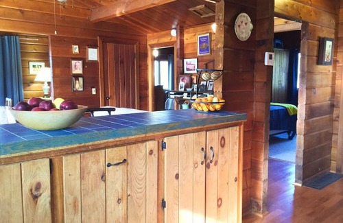 Alburg Cottage | Dunroamin on Hilltop