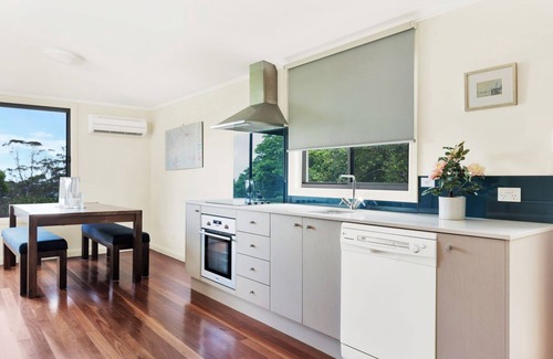 Beaumont House | Dunrose Cottage - Mountain top cottage with amazing views!