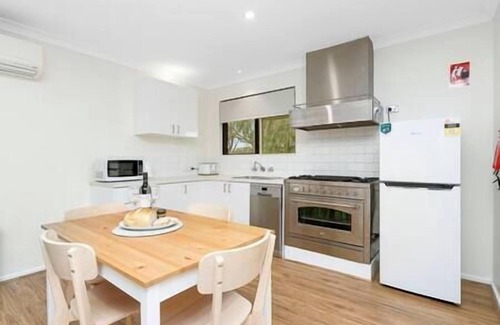 Quindalup House | Dunsborough Cosy Cottage