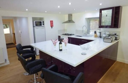 Frodsham Cottage | DUNSDALE LODGE, family friendly, luxury holiday cottage in Frodsham