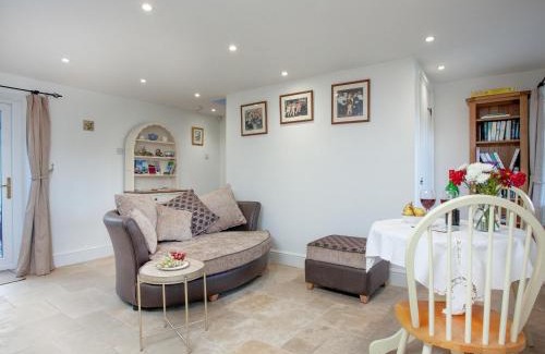 Clearbrook House | Dunstone Cottage