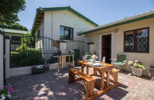 Kenton on Sea Apartment | Dunwerkin Self Catering