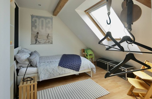 Linkenheim-Hochstetten Apartment | 📌Duo apartment for 9 people - near Karlsruhe & KIT Nord