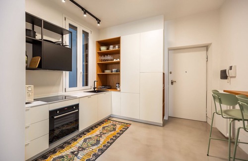 Acquabella Apartment | [Duomo-Porta Venezia] 70s cozy and modern house