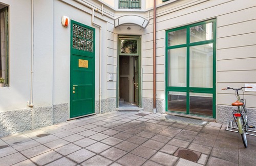Acquabella Apartment | [Duomo-Porta Venezia] 70s cozy and modern house
