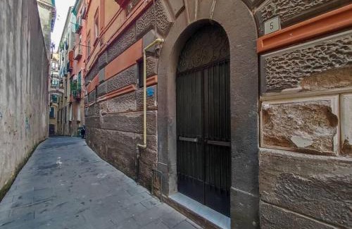 Rione Duomo Apartment | Duomo - Wifi & Netflix Incantevole Appartamento
