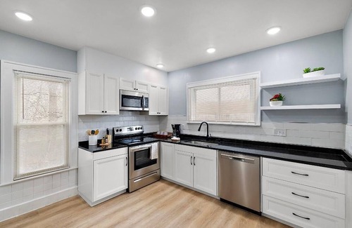 Mount Clemens Apartment | Duplex 2 units-Down Town Mount Clemens