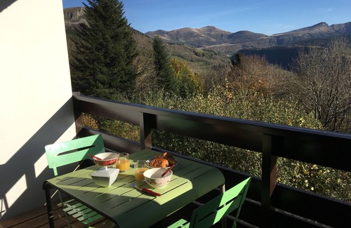 Murat-le-Quaire Apartment | Duplex 4/6 Pers Dans une Ambiance Chaleureuse Avec vue Imprenable sur le Sancy