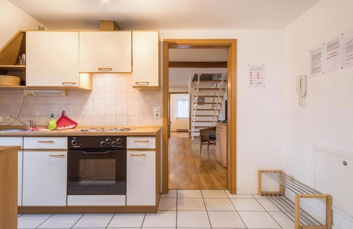 Deggenhausertal Apartment | Duplex Apartment “4-Star Holiday Apartment No. 2” with Wi-Fi, Garden & Terrace