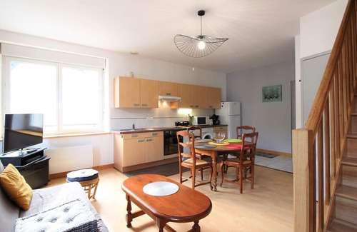 Mont-Dore Apartment | Duplex Apartment 2 Bedrooms Near Center, Sleeps 6, Well Equipped
