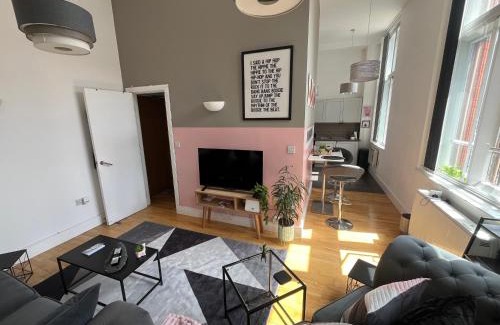 Hope Street Apartment | Duplex Apartment - Arts District