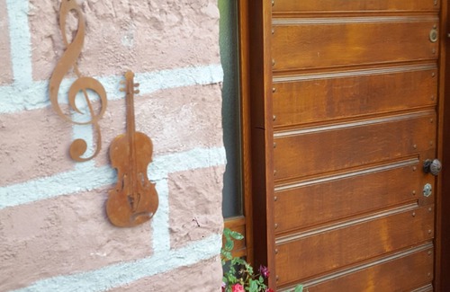 Obernburg Apartment | Duplex apartment on 2 floors with freshly tuned piano in Obernburg am Main