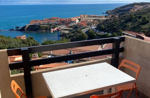 Collioure Apartment | Duplex apartment in shared pool, individual garage Amazing views