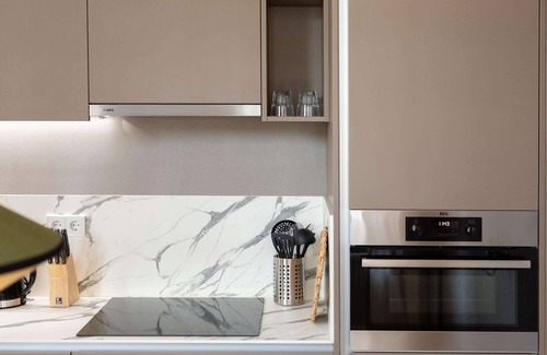 The Hague Center Apartment | Duplex apartment near political center