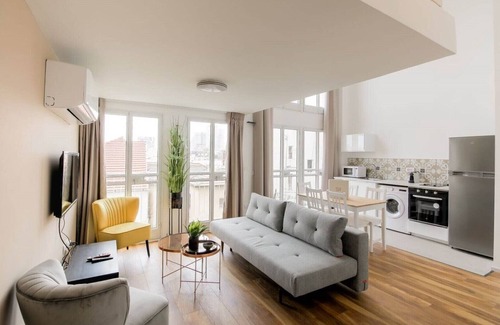 Kerem HaTeimanim Apartment | DUPLEX APARTMENT TEL AVIV