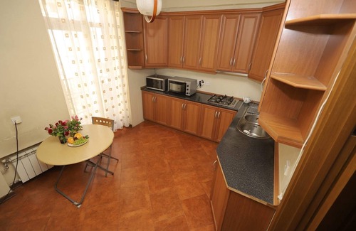 Kentron Apartment | Duplex Apartment With Fireplace