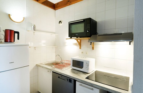Hendaye Apartment | Duplex Apartment with Shared Pool and Sea View