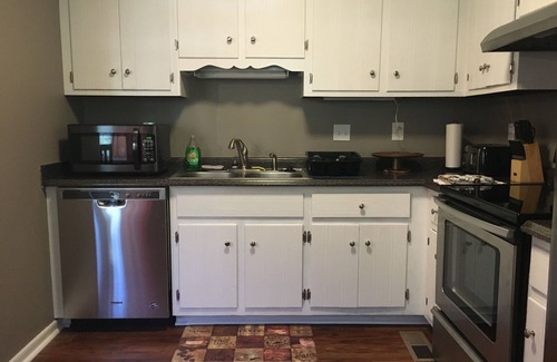 North Chesterfield Apartment | Duplex Apt (Sunshine Suite)