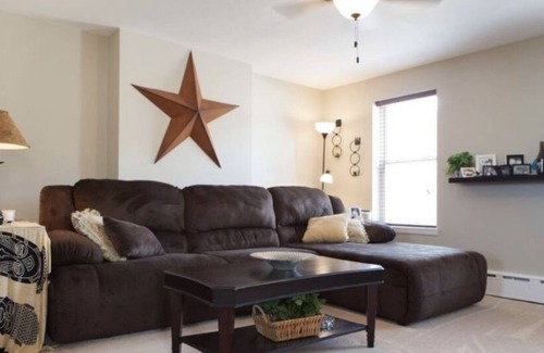 Carlstadt Apartment | Duplex by Metlife Stadium - Close to Manhattan!