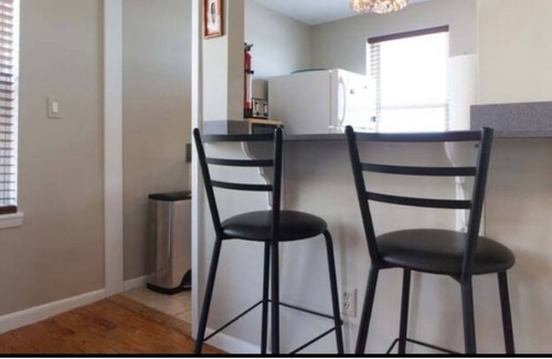 Carlstadt Apartment | Duplex by Metlife Stadium - Close to Manhattan!