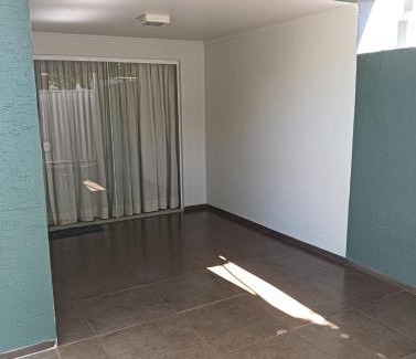 Guaira House | Duplex Central - Rota para o Paraguai