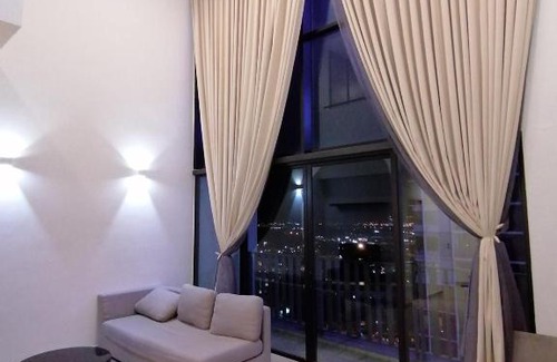 Klang Apartment | Duplex Condo With Lots Of Entertainment Facilities Around!