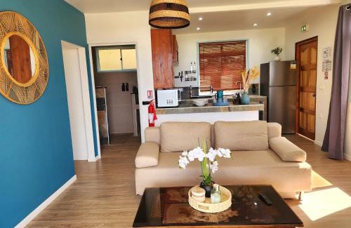 Teahupoo House | Duplex en bord de mer Fare Tahitea Pension