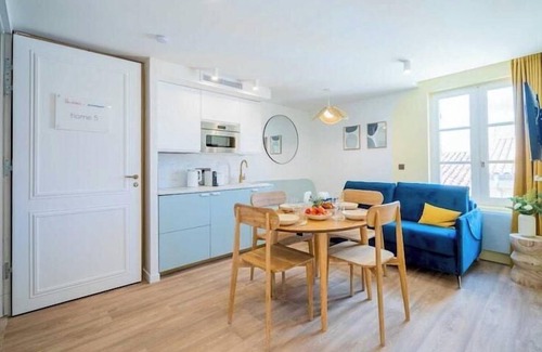 Old Town Apartment | Duplex flat - Hyper centre St Tropez