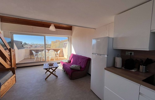 Marseillan Plage Apartment | Duplex flat in the center of Marseillan plage