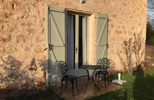 Castelnau-de-Montmiral Apartment | Duplex flat in the 17th century castle estate
