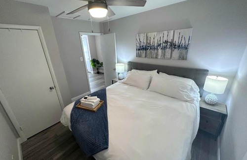 St. Charles Apartment | Duplex Hideaway in Saint Charles MO