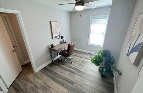 St. Charles Apartment | Duplex Hideaway in Saint Charles MO
