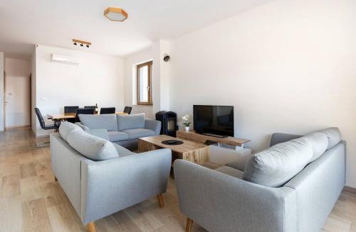 Skofljica Apartment | Duplex Holiday Apartment