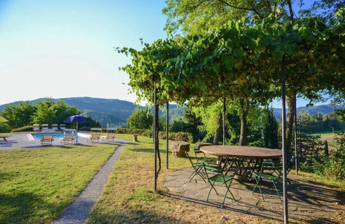 Tredozio House | Duplex Holiday Home in Tredozio with Swimming Pool