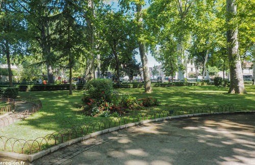 Lunel Apartment | Duplex in the heart of Lunel