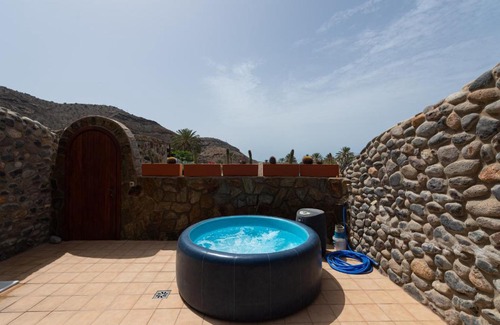 Mogan House | DUPLEX JACUZZI - GRAN CANARIA STAYS