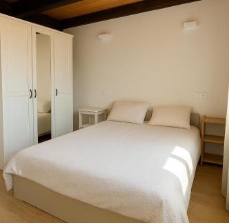 La Seu Apartment | Duplex Miguelete tower & 4th FLOOR and NO elevator