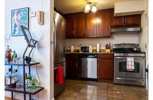 South Slope Apartment | Duplex Penthouse In The Sky w/360 Views & Hot Tub