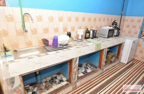 Porto-Novo House | Duplex Residence The 6 Roses - Comfort and Wi-Fi!