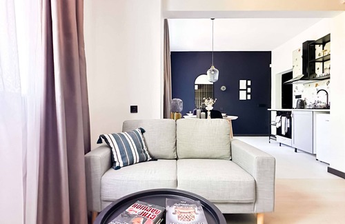 Oborishte Apartment | Duplex Retreat | 2 Studios + Balconies, Wi-Fi