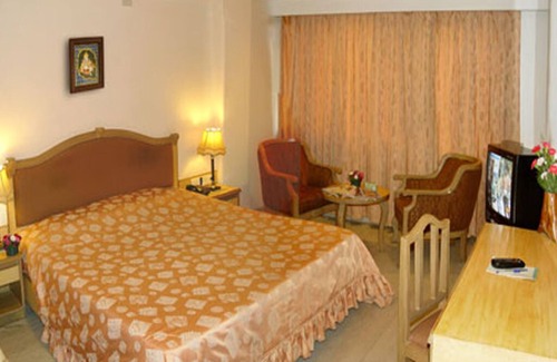 Madurai Hotel | Duplex Rooms with Roof top restaurant Stay/Madurai
