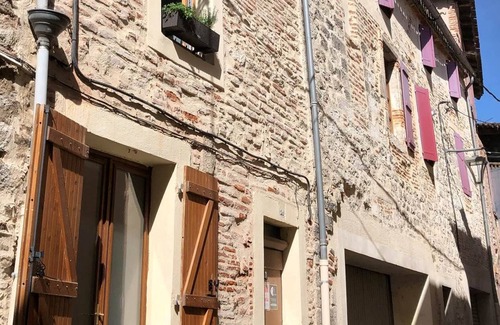 Cahors Old Town Apartment | Duplex rue Donzelle 1st floor