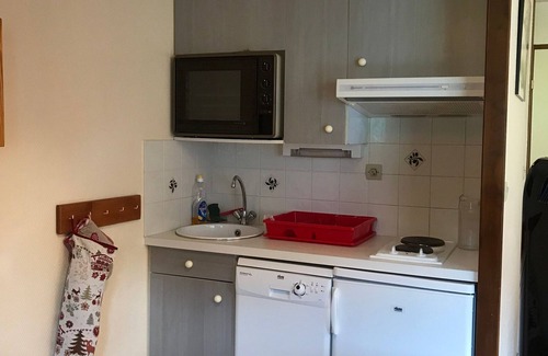 Montalbert Apartment | Duplex spacieux aux pieds des pistes, balcon, proche commerces, 4ème étage, parking gratuit