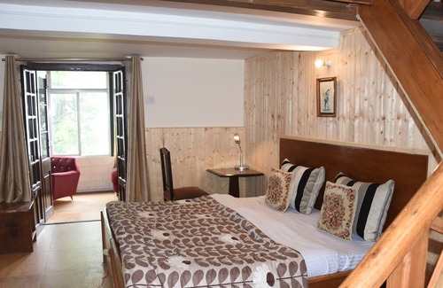 The Mall Road House | Duplex Suite 2 - Enjoy Your Ultimate Workations!