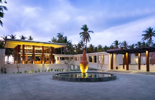 Pemenang Villa | Duplex Villa with Private Pool and Beach Access 10